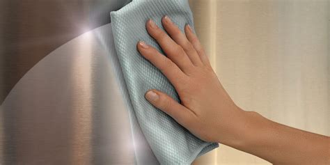 The Secret Weapon for Cleaning Hard-to-Reach Windows: A Magical Polishing Cloth